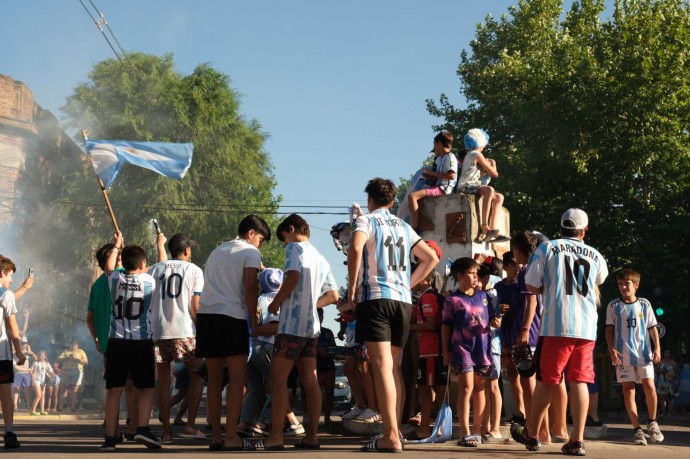 Se desataron los festejos en el centro de la ciudad de Salliqueló
