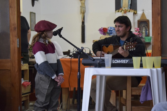 Nueva jornada de “Una tarde con los abuelos” en el Hogar Municipal 