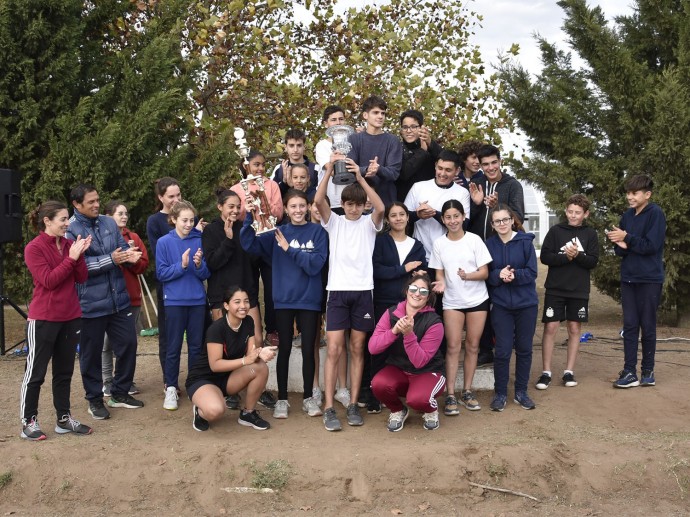 El torneo regional de atletismo interescolar fue para Pellegrini