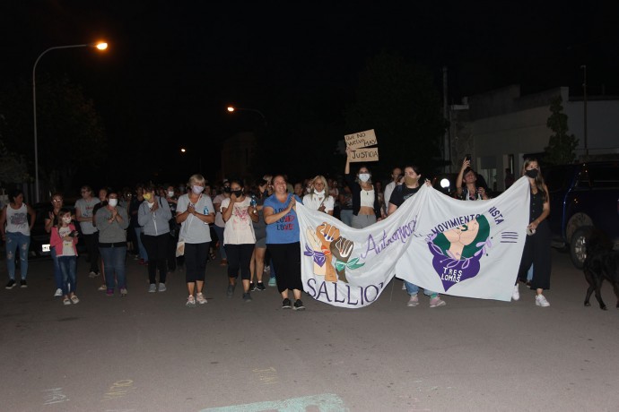 Multitudinaria marcha reclamó justicia por un caso de abuso