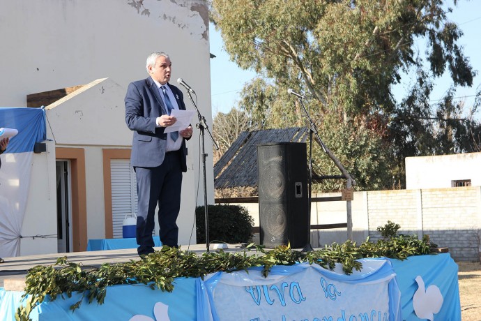 Se realizó el acto central por el 9 de Julio