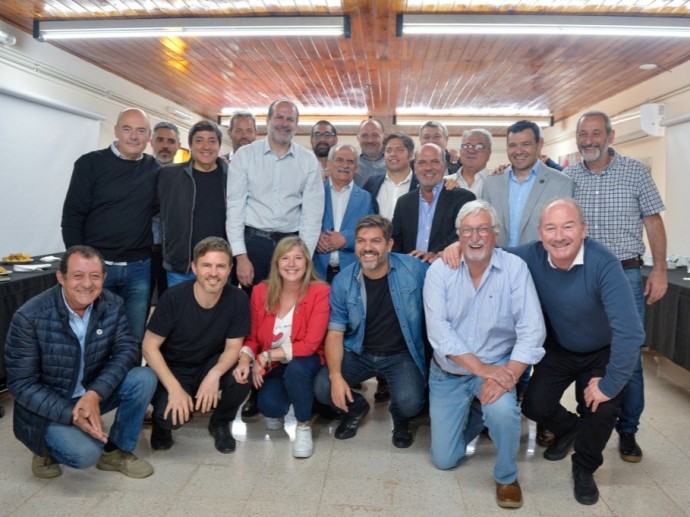 Carrera participó de una reunión con el Gobernador Kicillof