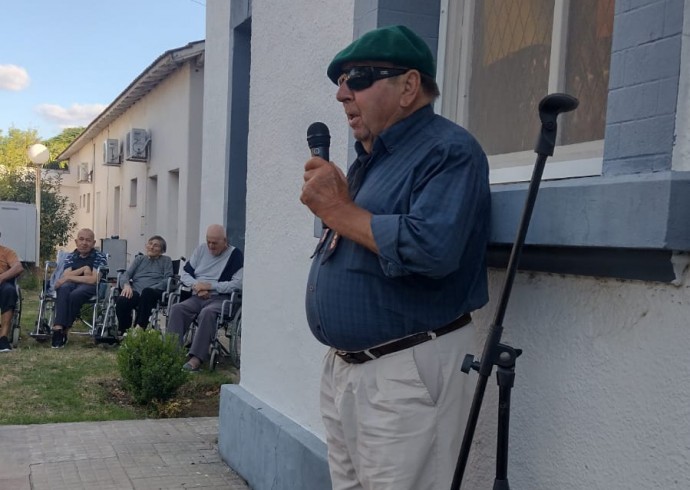 Reiniciaron las jornadas “Una tarde con los abuelos”