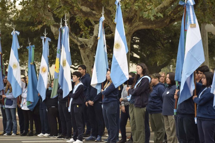 Se realizó el acto protocolar por los 124 años de Pellegrini