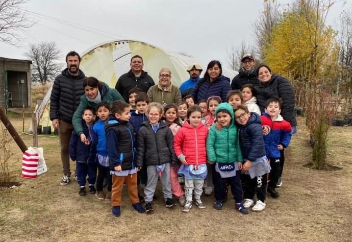 Alumnos de jardín visitaron el Vivero Municipal de Ingeniero Thompson