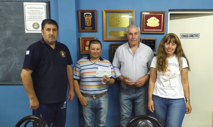 Bomberos Voluntarios entregó premios de su rifa