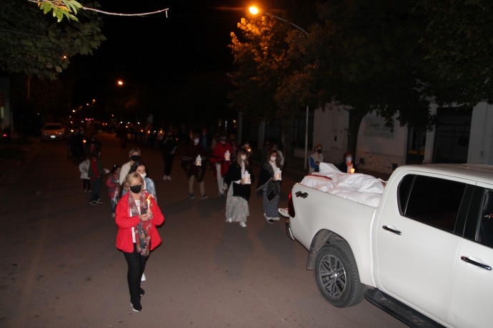 La Parroquia San José realizó el Vía Crucis de Semana Santa