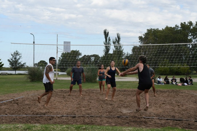 Invitan a participar de un Torneo de Beach Vóley