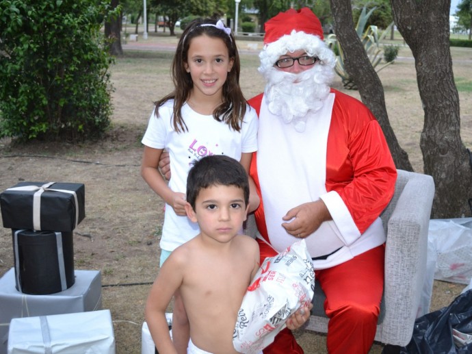 Papá Noel visitó Ingeniero Thompson