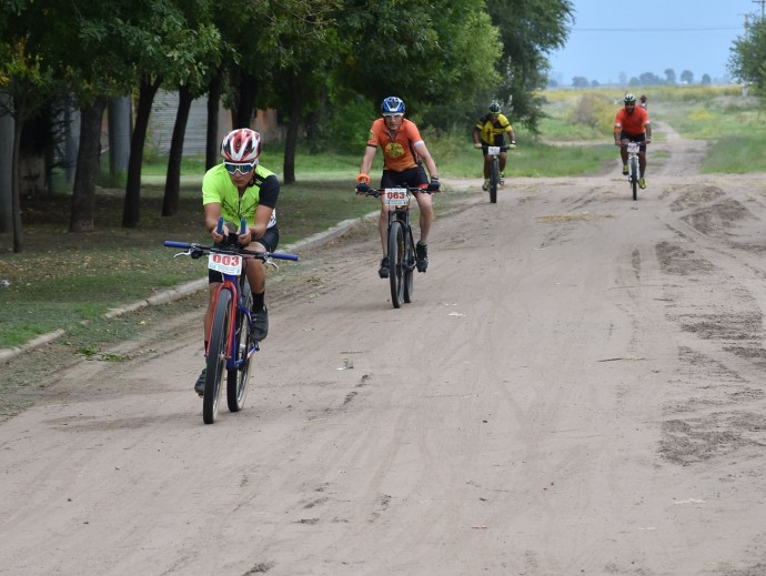 Exitoso Duatlón en Ingeniero Thompson