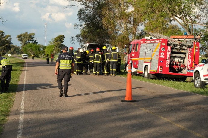 Accidente vehicular en Acceso Centenario