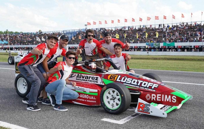 Bautista Oliva se consagró Campeón de la Fórmula 3 Metropolitana