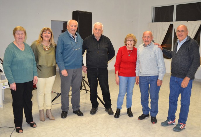 Cena para celebrar el Día del Jubilado y la Jubilada