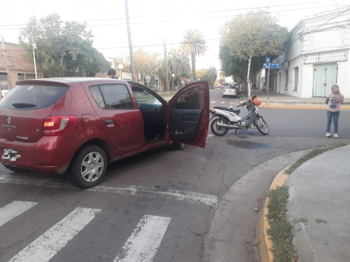 Secuestro de una motocicleta y accidente sin heridos