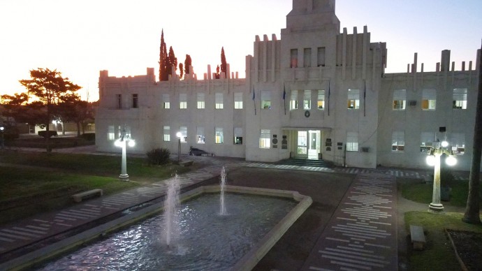 Restauraron la fuente de agua del Palacio Municipal