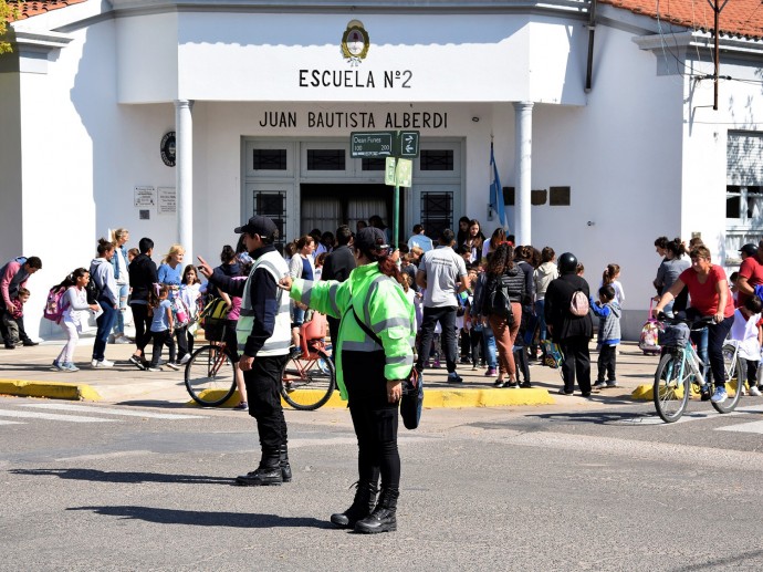 Controles de tránsito en las escuelas