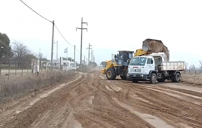 Comenzó un nuevo tramo de mejoramiento de caminos