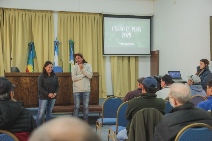 Dictaron el curso de poda y capacitación en arbolado urbano