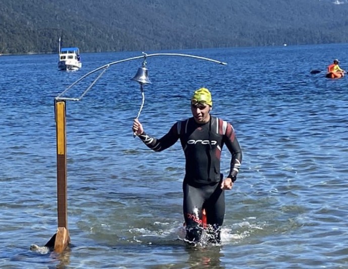 Moyano participó de una competencia en agua frías 