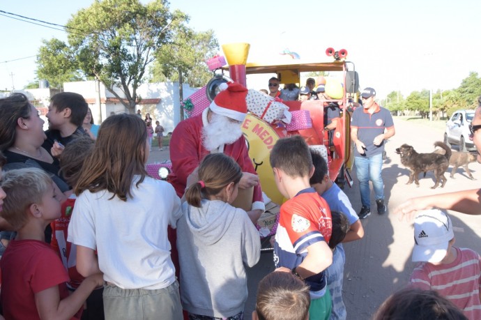 Tradicional caravana navideña de Bomberos Voluntarios