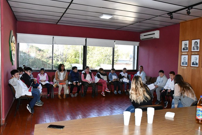 La Escuela Primaria 2 visitó el área de Medio Ambiente 