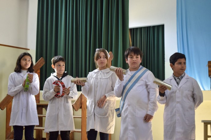 Se realizó el Acto Centralizado por el Día del Maestro en la Escuela 1