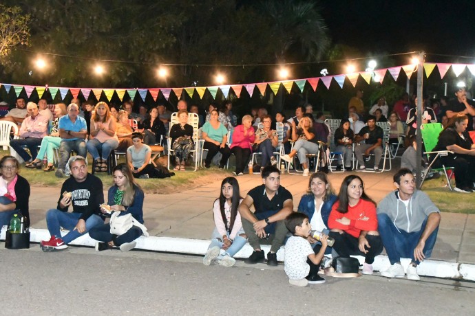 Con gran concurrencia, Quenumá celebró su 110° Aniversario