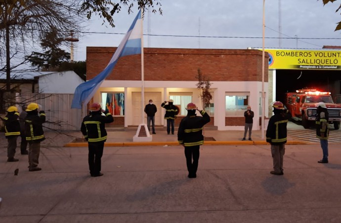 Muestra fotográfica y video por el Aniversario del Cuartel de Bomberos