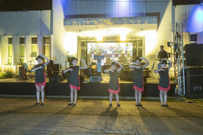 Tres Lomas celebró sus 38 años de autonomía
