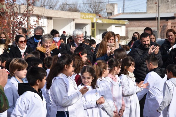 Carrera participó del Acto Centralizado por el “Día de la Bandera”