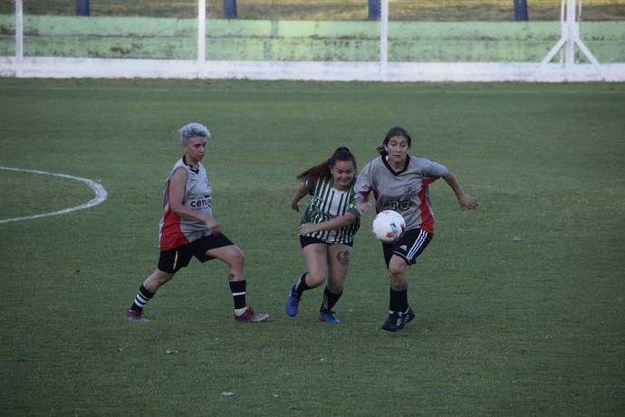 El Complejo Polideportivo fue escenario para el fútbol femenino