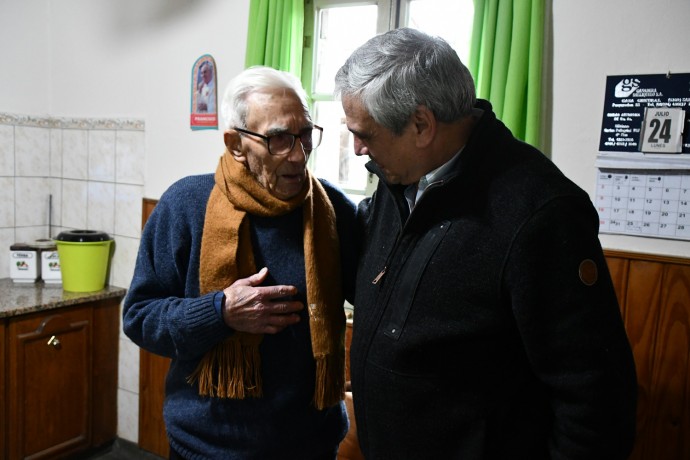 Nosetti visitó a Ildefonso Borrego, nuevo vecino centenario