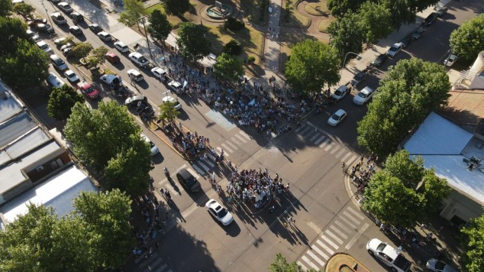 Se desataron los festejos en el centro de la ciudad de Salliqueló