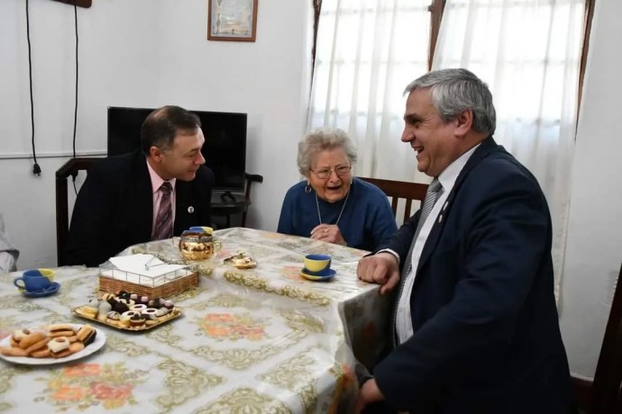 Cumplió 100 años Doña Emilia Julia Pfund