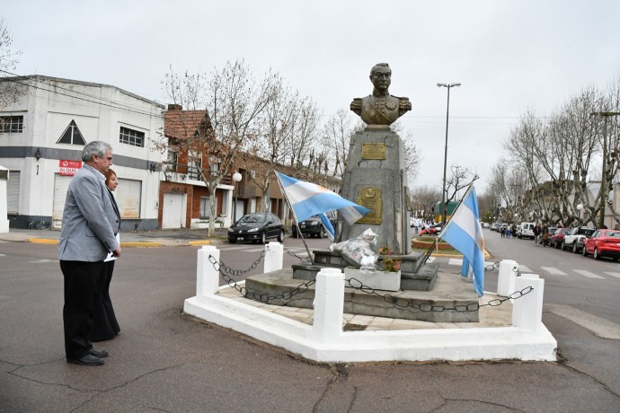 Nosetti asistió al acto central por el fallecimiento del General San Martín