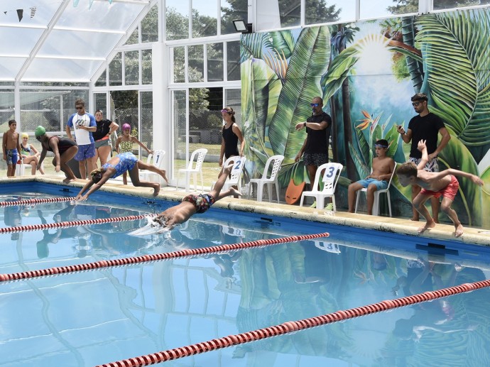 Se disputó el “Torneo de Natación 6 Ciudades” en Tres Lomas