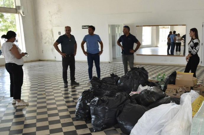 Tres Lomas envió las donaciones de la colecta solidaria para Bahía Blanca