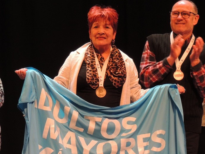 Tres Lomas consiguió tres nuevas medallas y acumula ocho 