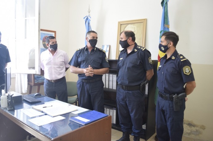 Fue nombrado oficialmente el Jefe de la Estación de Policía Departamental