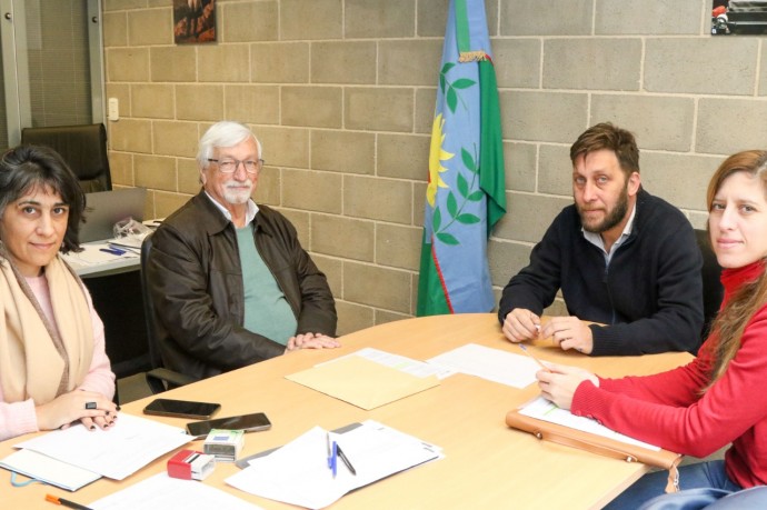 Carrera en la Escribanía de Gobierno y en el Instituto de la Vivienda 