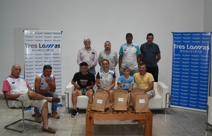 Reconocimiento a los ciclistas treslomenses que peregrinaron a Luján 