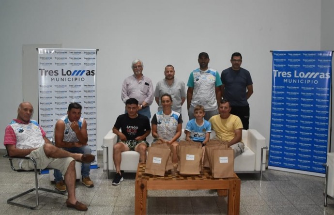 Reconocimiento a los ciclistas treslomenses que peregrinaron a Luján