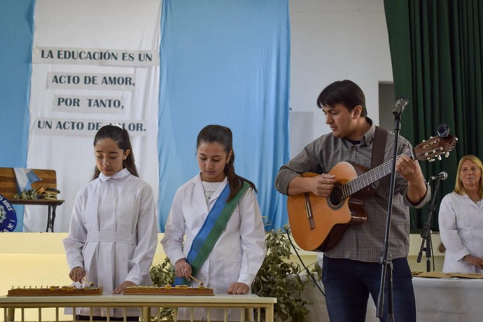 Se realizó el Acto Centralizado por el Día del Maestro en la Escuela 1