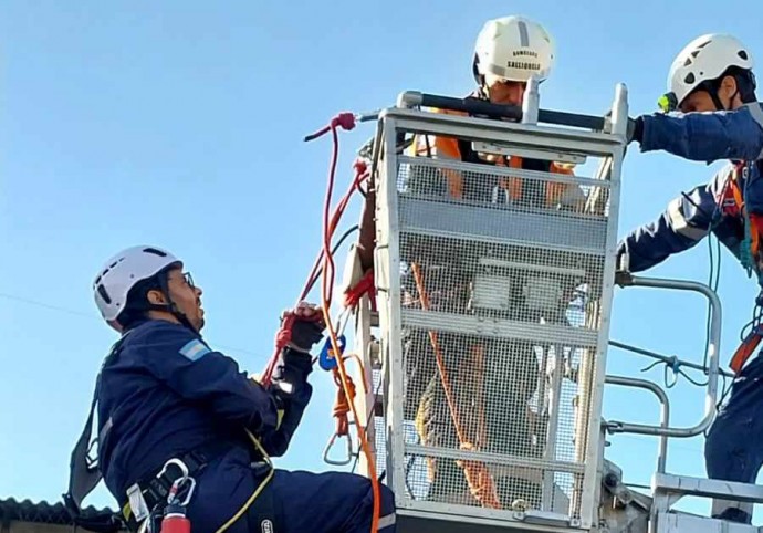 Bomberos de la Región se capacitaron en 9 de Julio